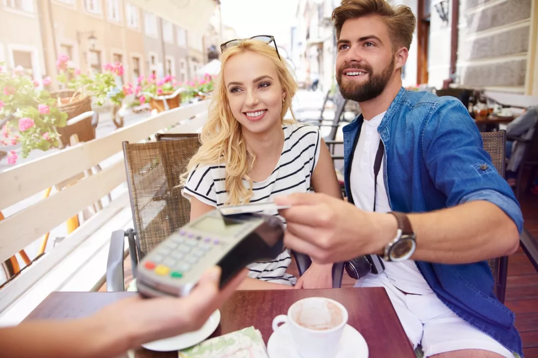 Paying by card in a café